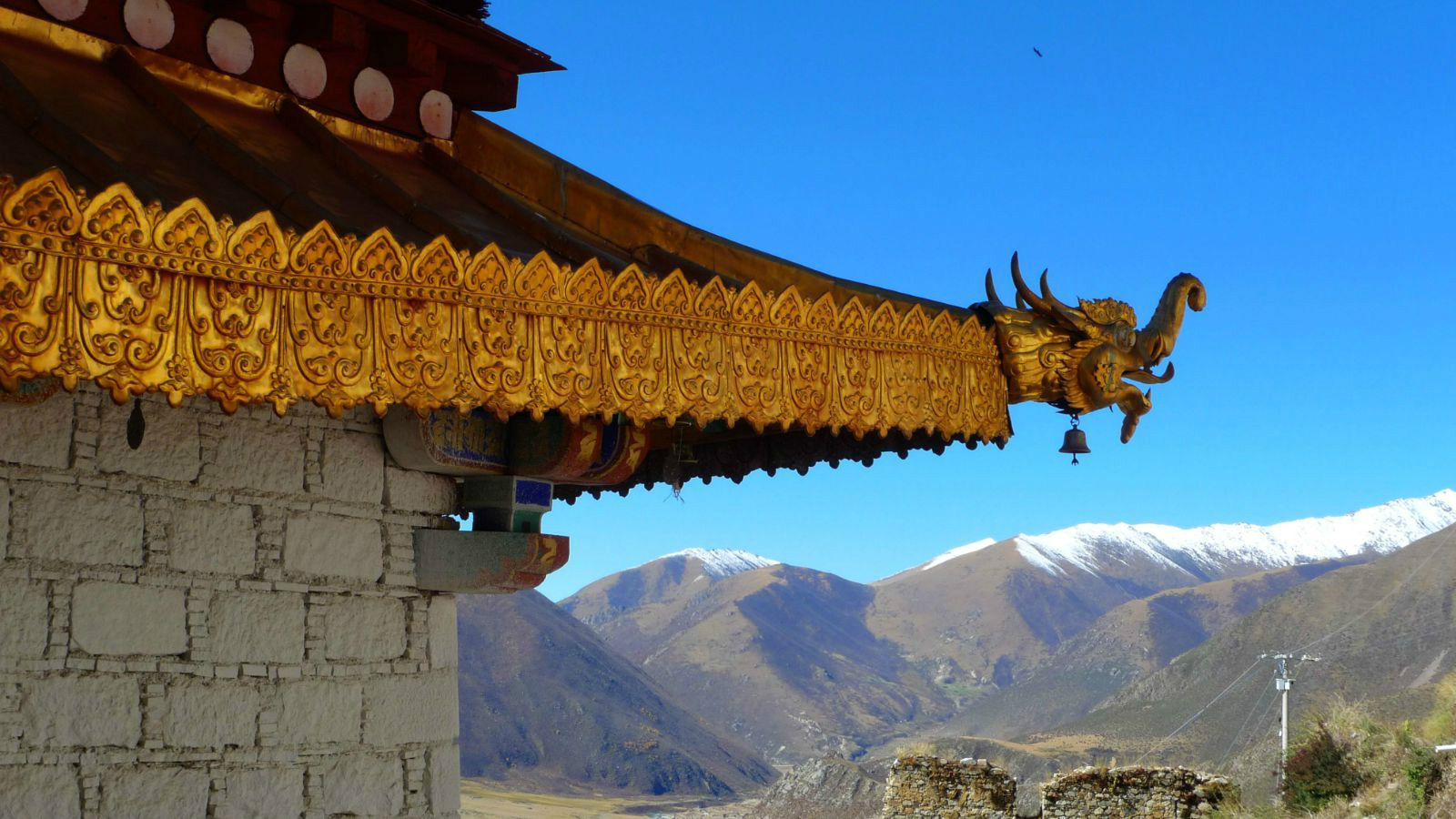  p>直贡梯寺位于西藏自治区拉萨市墨竹工卡县门巴乡,直贡梯寺在西藏