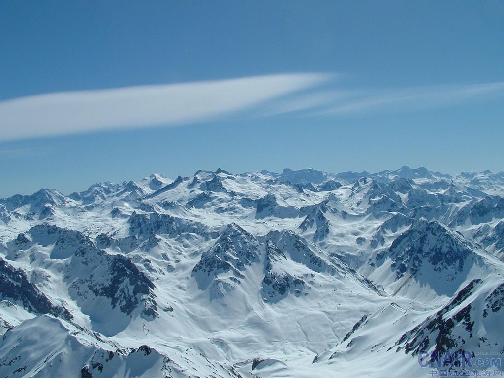  p>比利牛斯山脉(亦称庇里牛斯山脉,西班牙语作pirineos,加泰隆语作