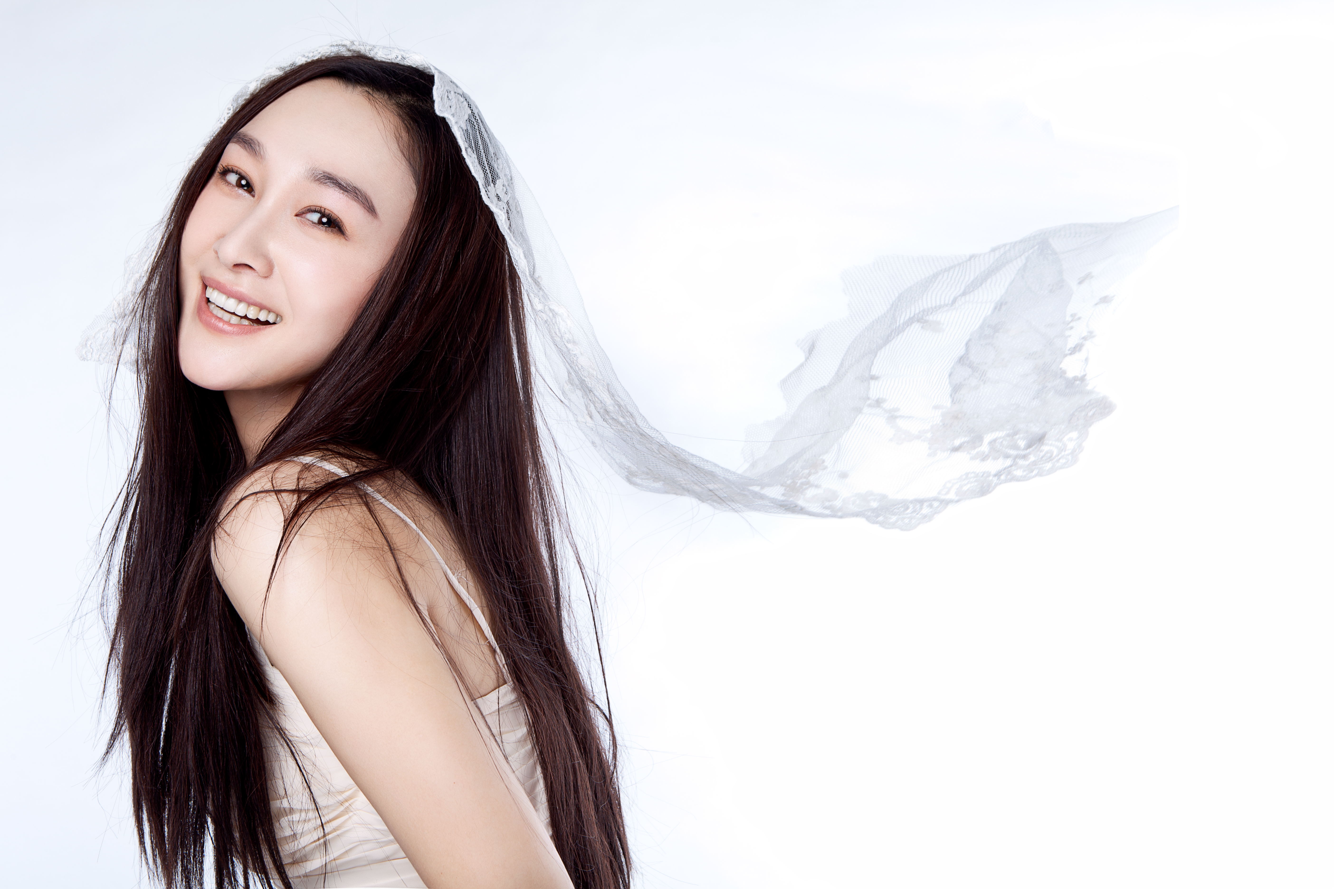 ">白雨,中国内地 a target="_blank" href="/item/影视演员/9228377"
