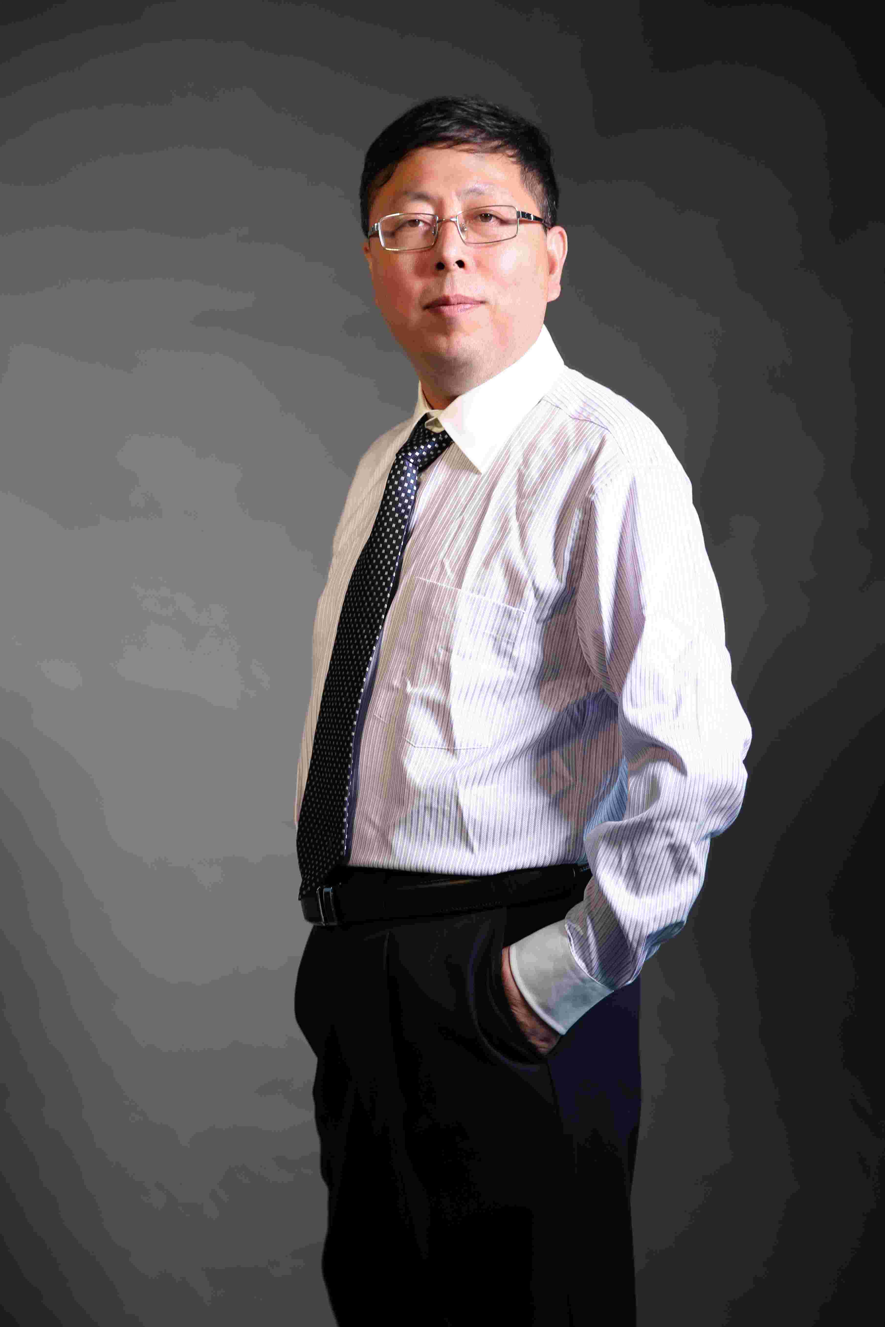陈志武