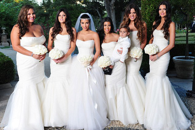 1980年10月21日出生于美国加利福尼亚州洛杉矶,美国娱乐界名媛,服装