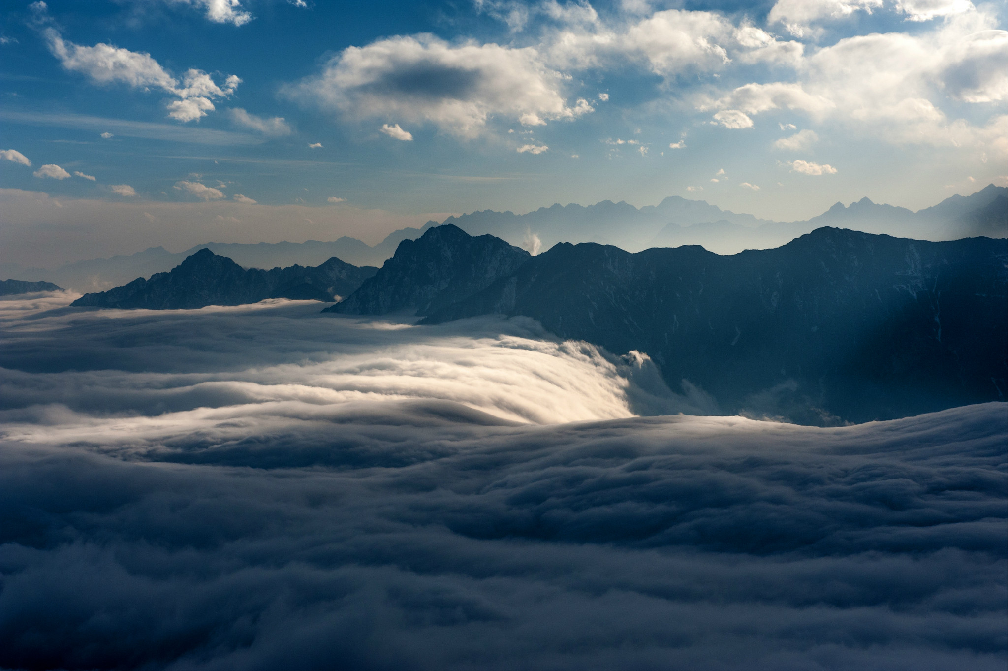 牛背山