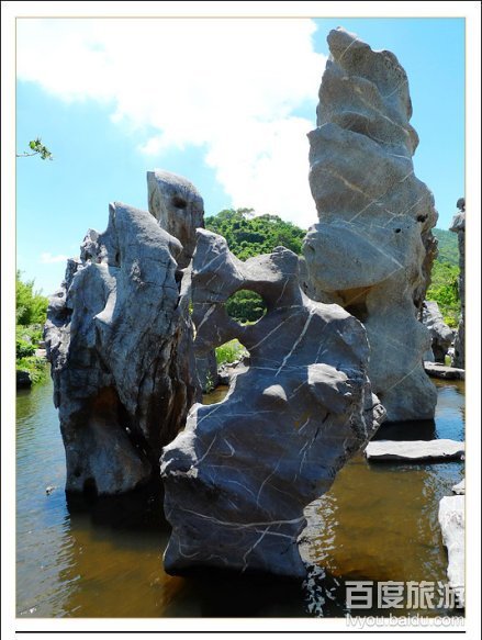 石博园位于广东省珠海市 a target="_blank" href="/item/横琴岛