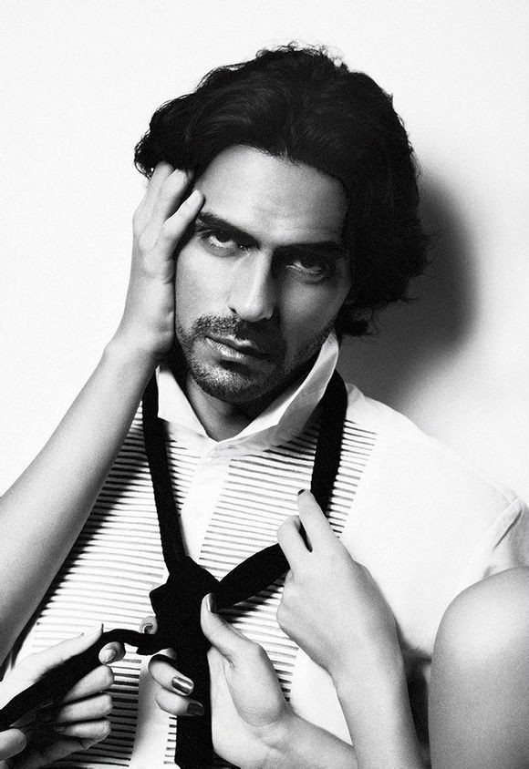  p data-id="gnz56mkd1c">阿俊·拉姆鲍 i>(arjun rampal) /i>,生于