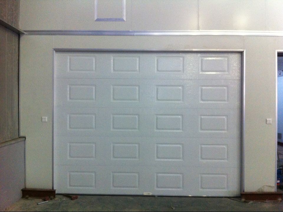 车库电动门