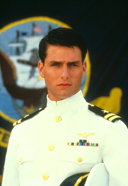  /p> p>1981年,出演剧情片《 a target="_blank" href="/item/熄灯号