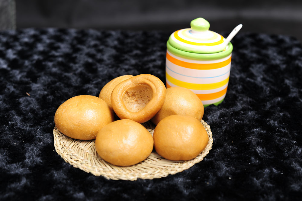  p data-id="gn8zgs17fb">果味小窝头是一道食品,主要原料为 a target