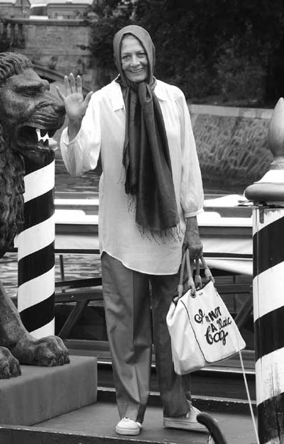  p>瓦妮莎·雷德格瑞夫 i>(vanessa redgrave) /i>,1937年1月30日生于