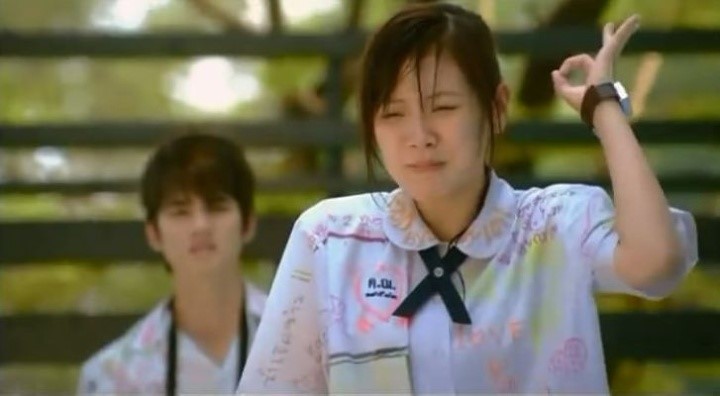  p>平采娜·乐维瑟派布恩(baifern),汉名吕爱惠,1992年9月30日出生于