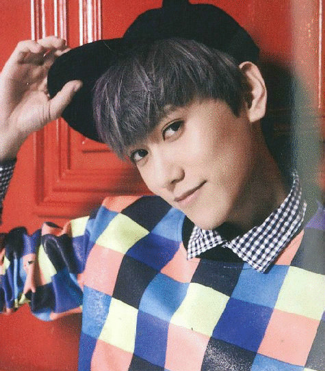  p data-id="gns08yozqz">邱翊橙(毛弟),1990年10月10日出生,台湾歌手