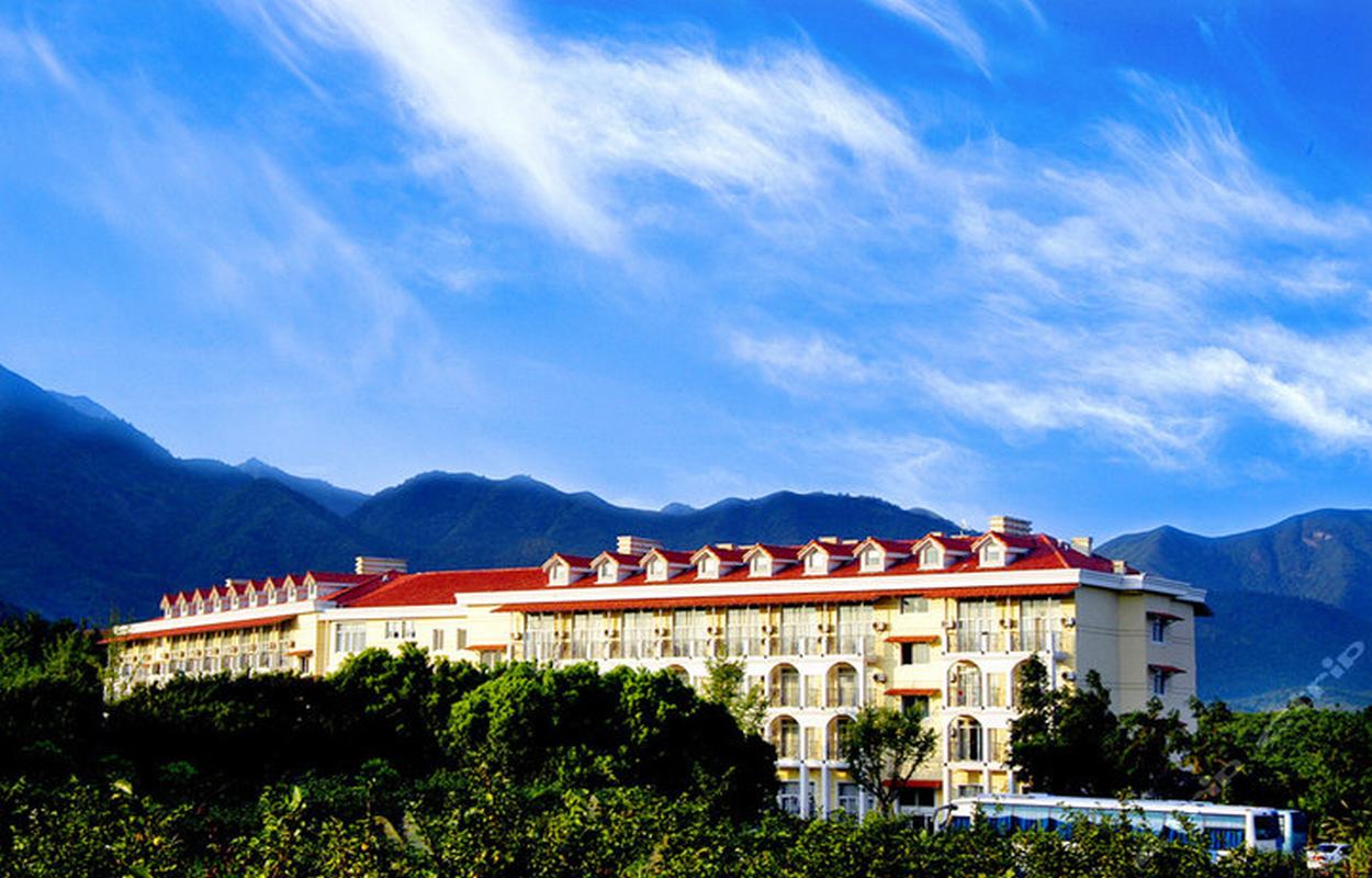  p>桐庐巴比松米勒庄园位于桐庐 a href="#">大奇山国家森林公园 /a>