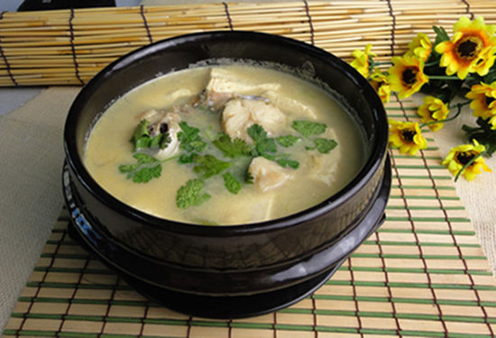 明太鱼炖豆腐汤