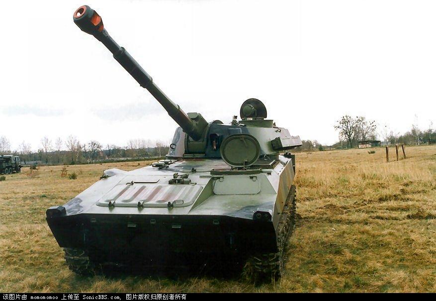  p>前苏制造,也称m-1974式,60年代后期研制定型的122毫米装甲自行火炮