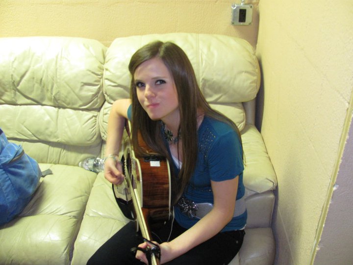  p>蒂芬妮·沃德(tiffany alvord)是一位来自美国加利福利亚的翻唱