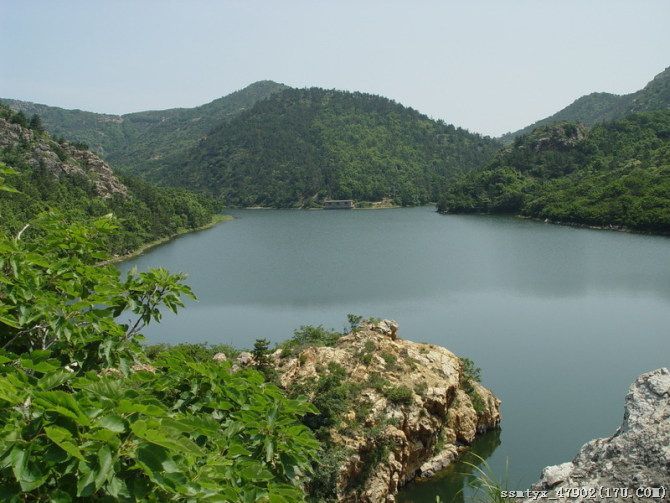 广鹿岛仙女湖位于铁山风景区内长800余米,宽