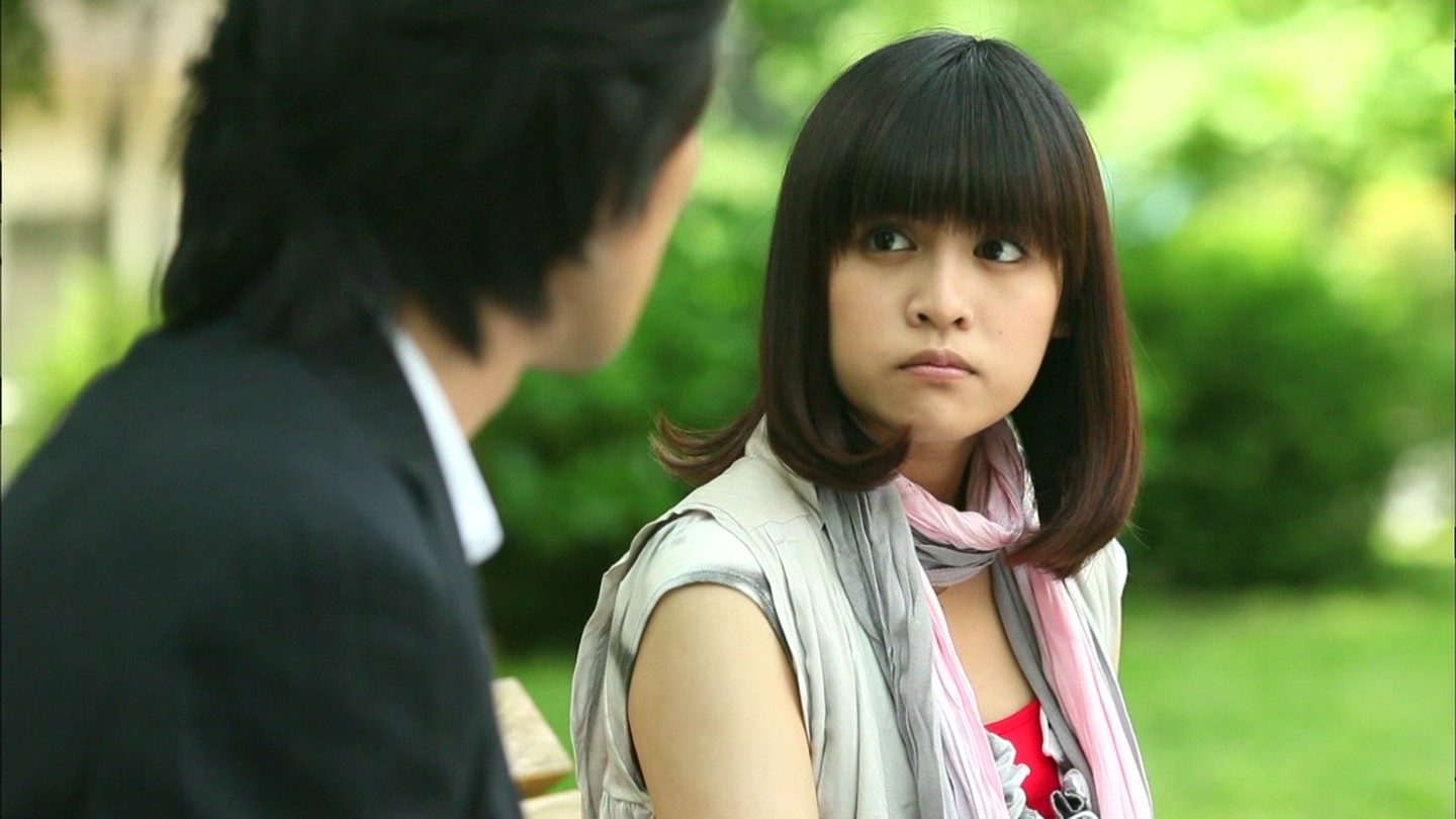  p>夏宇童,本名马诗婷,1988年8月19日出生于台湾新竹县五峰乡,中国