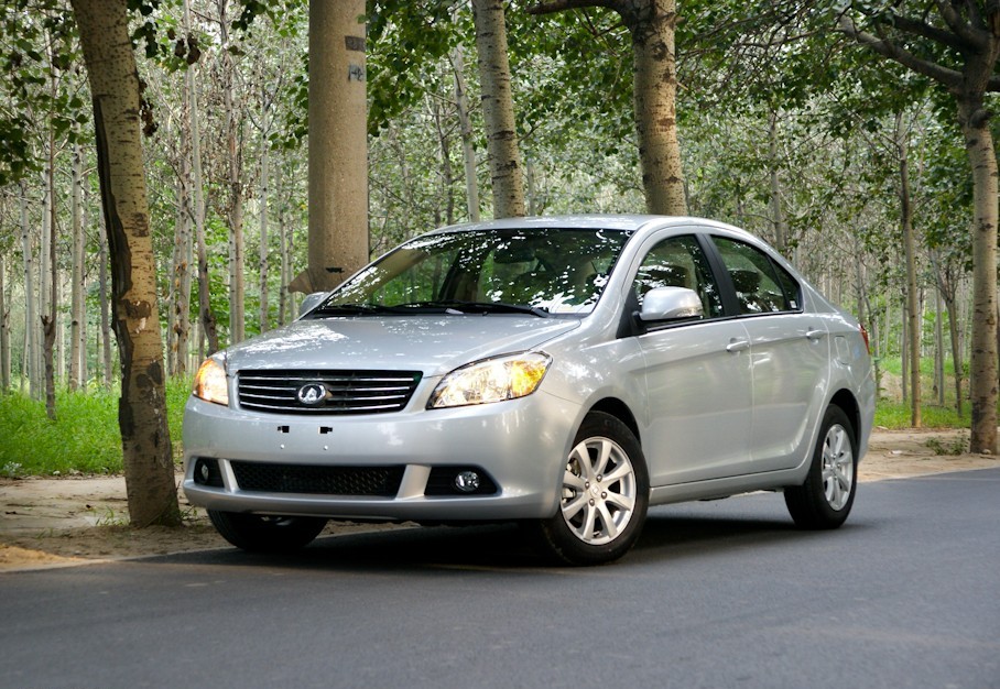 2,太平洋汽车网长城c30和腾翼c30区别的在于腾翼c30是最初上市时的