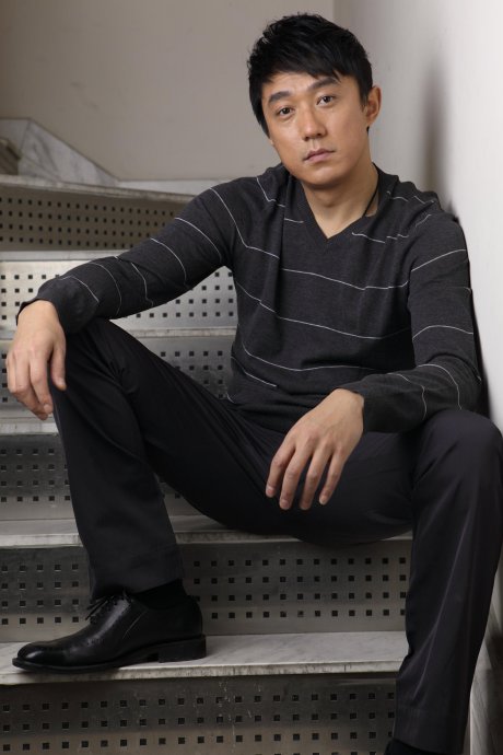 bgt">王新,1971年11月7日出生于黑龙江省哈尔滨市,中国内地影视男演员