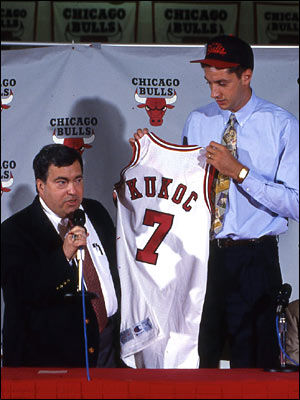  p>托尼·库科奇(toni kukoc),1968年9月18日出生于 a target="_blank