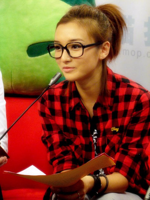  p>鲁昕儿,1985年9月17日出生于天津市,中国内地女演员,歌手,毕业于