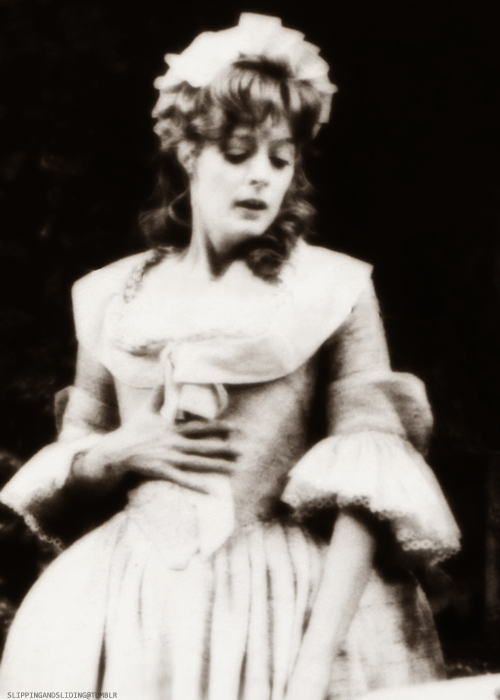  p data-id="gnsq6qqaj8">玛吉·史密斯,1934年12月28日出生于英国 a