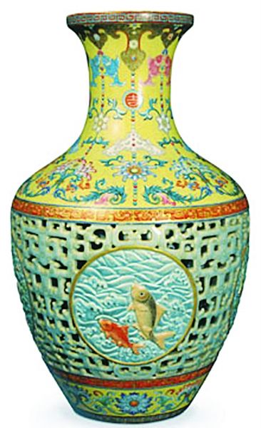 清乾隆粉彩镂空瓷瓶_百度百科