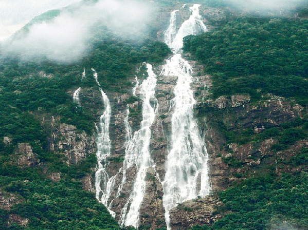  p data-id="gnxat7hh9o">中国大陆落差最大的瀑布———增城白水仙瀑