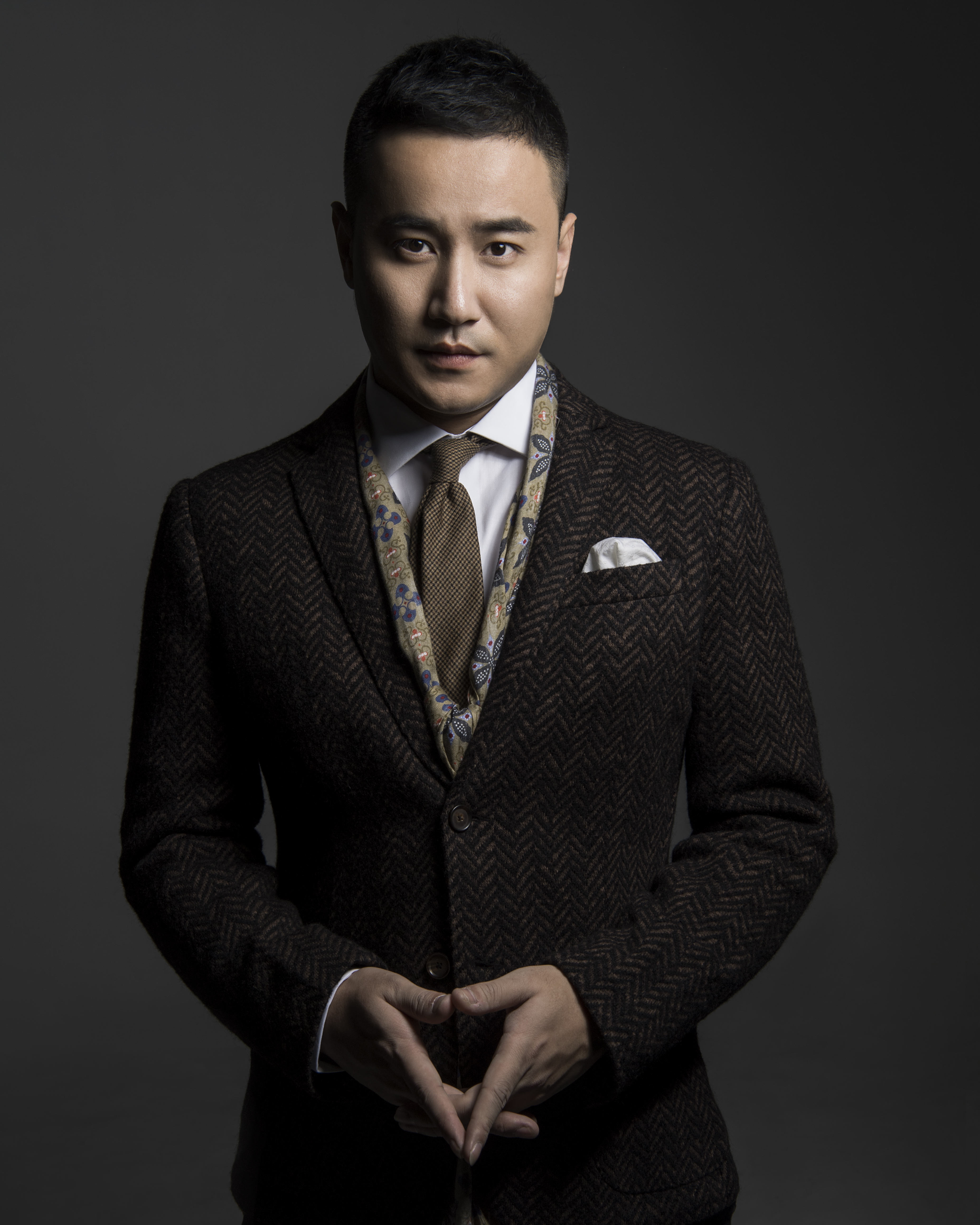  p data-id="gnbzjxzj7m">程实,1985年10月10日出生于辽宁省抚顺市