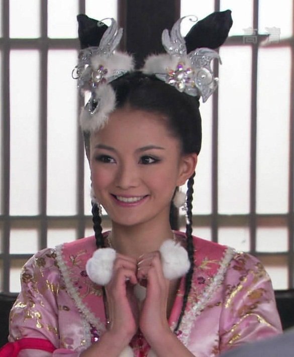 馨子(angel),原名楼安琪,1985年11月30日出生于上海市虹口区,中国影视