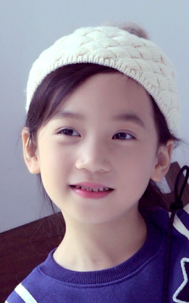 女,2007年12月15日出生于广东省广州市,童星,模特,演员