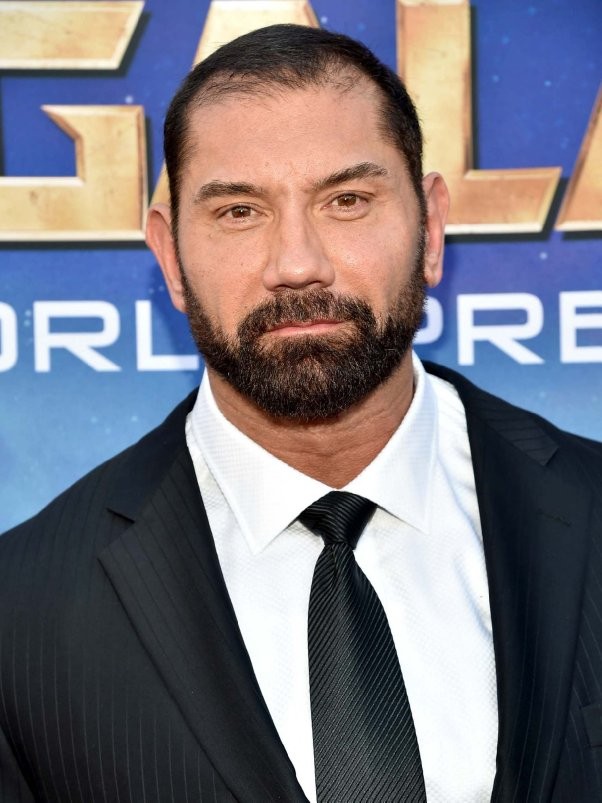  p>戴夫·巴蒂斯塔(dave bautista),1969年1月18日出生于美国华盛顿