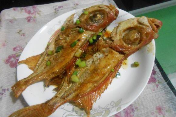 香煎红大眼鱼