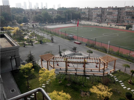 天津市第九十八中学