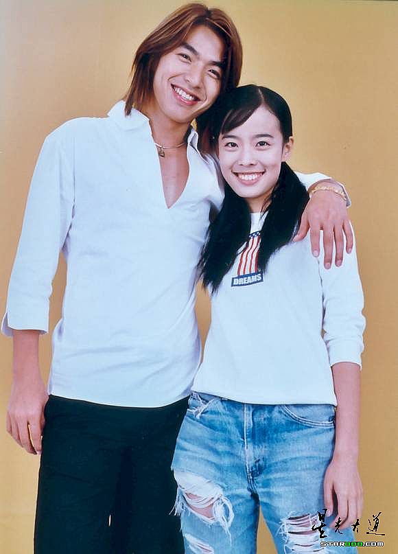 data-lemmaid="5510757">林佑威 /a>以wewe组合出道;2