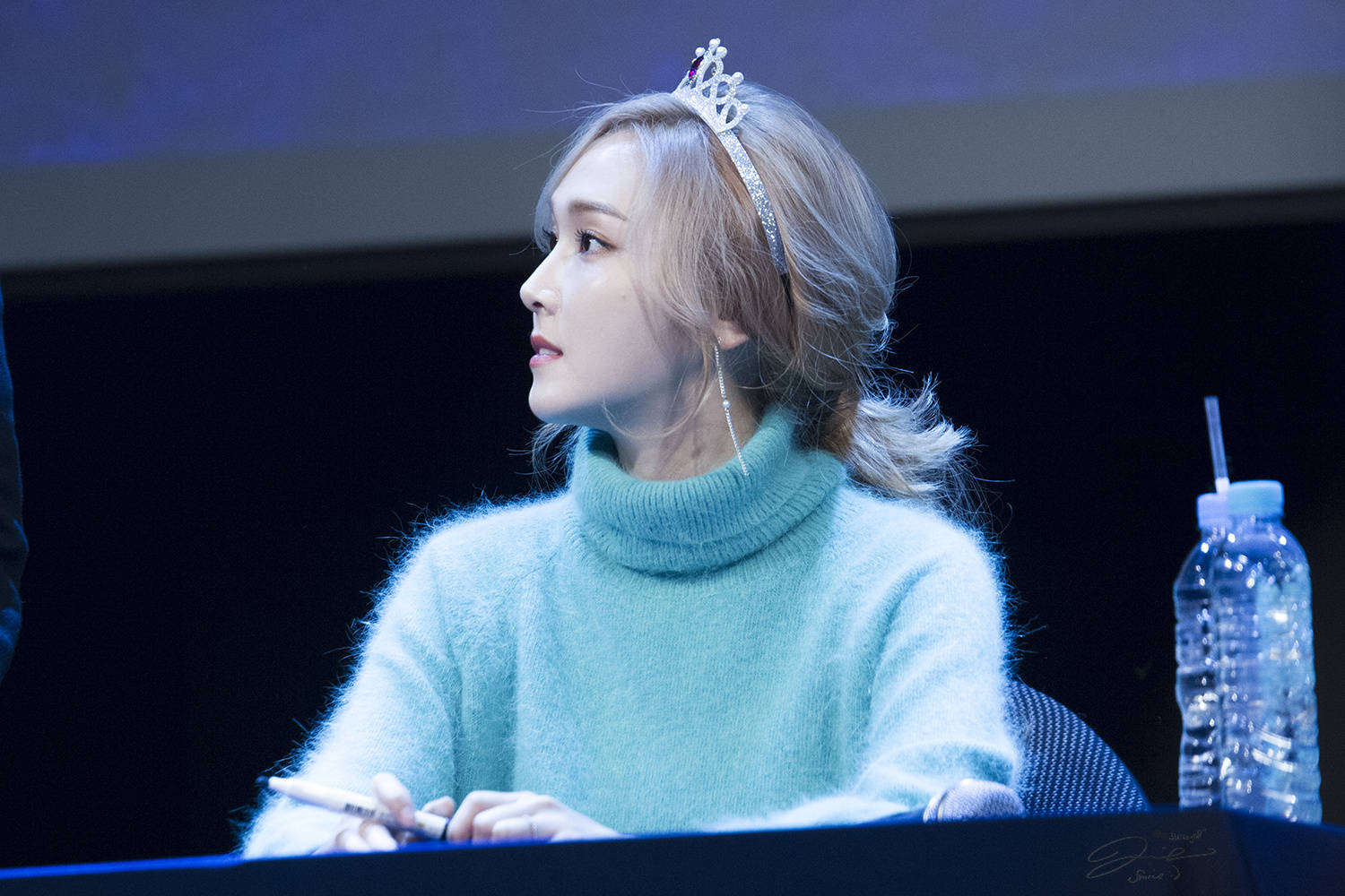  p>郑秀妍(jessica jung),1989年4月18日出生于美国加利福尼亚州