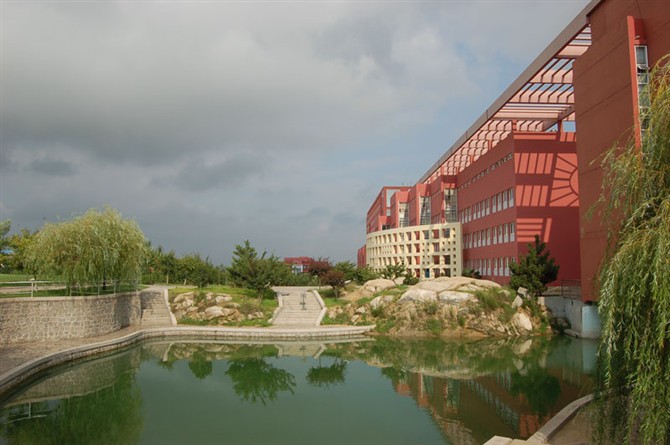  p>曲阜师范大学(qufu normal university),简称曲阜师大,位于 a