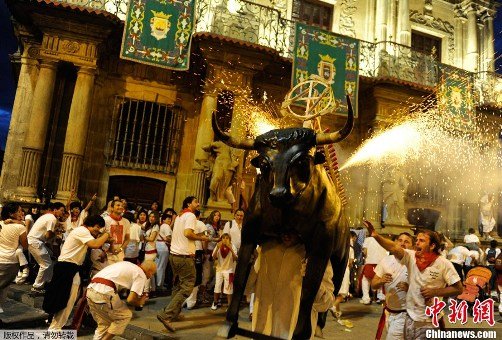 ="/item/西班牙语/398390" data-lemmaid="398390">西班牙语 /a>:san