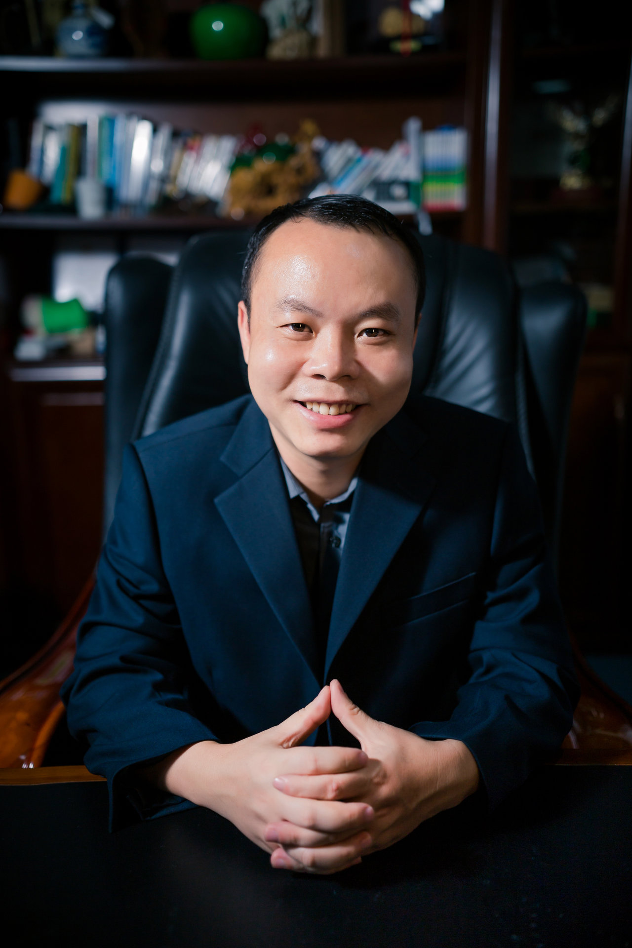 搜狗搜索引擎董事长=搜狗搜索引擎老总