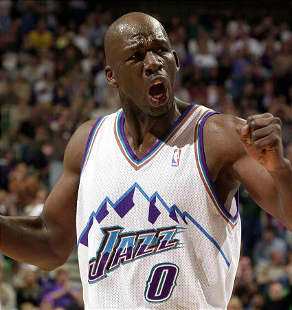  p>奥尔登·波利尼斯,出生于海地,美国nba前职业篮球运动员,于1987年