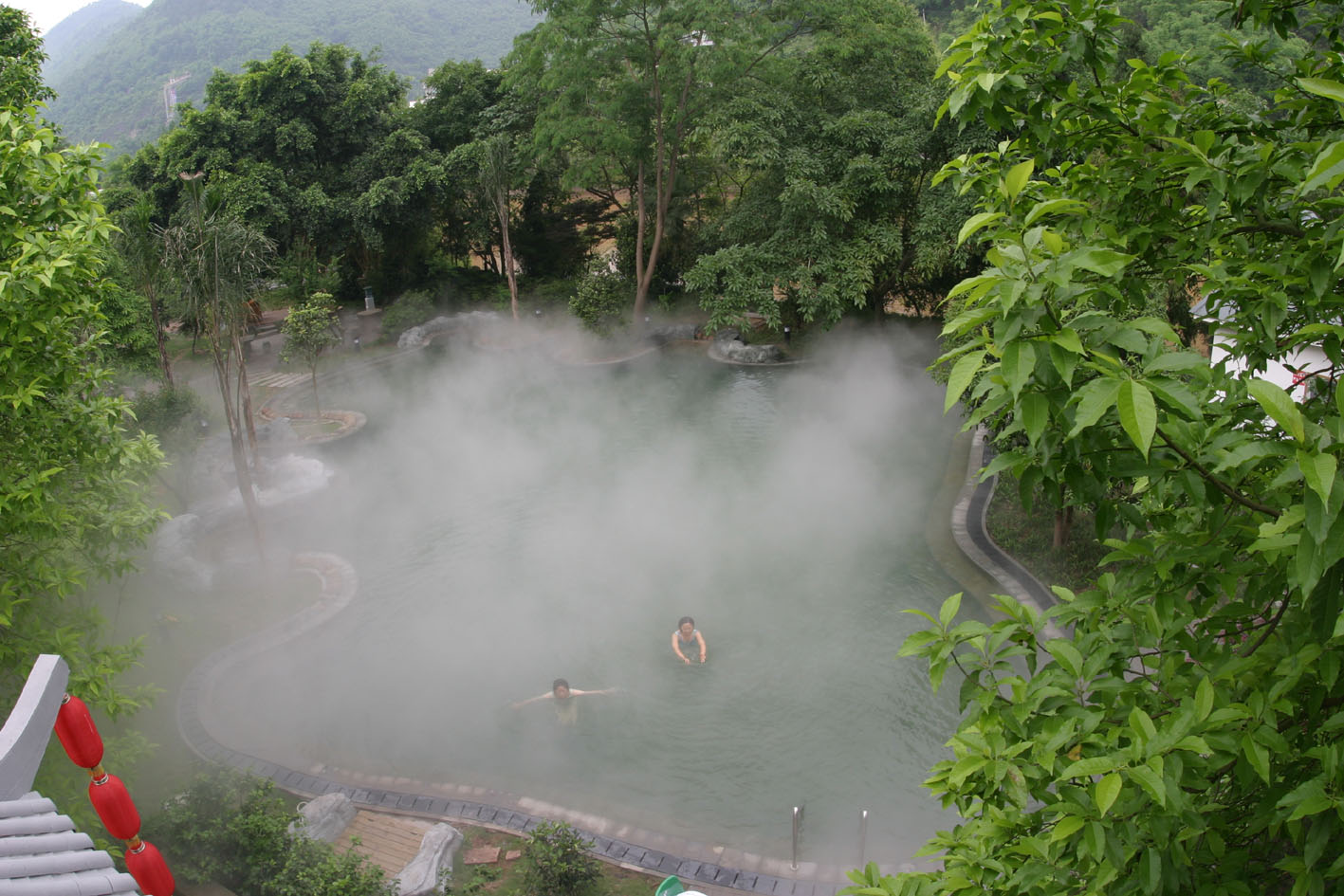  p>"重庆统景温泉风景区"坐落在素有"武陵仙境"之称,被誉为"古巴渝