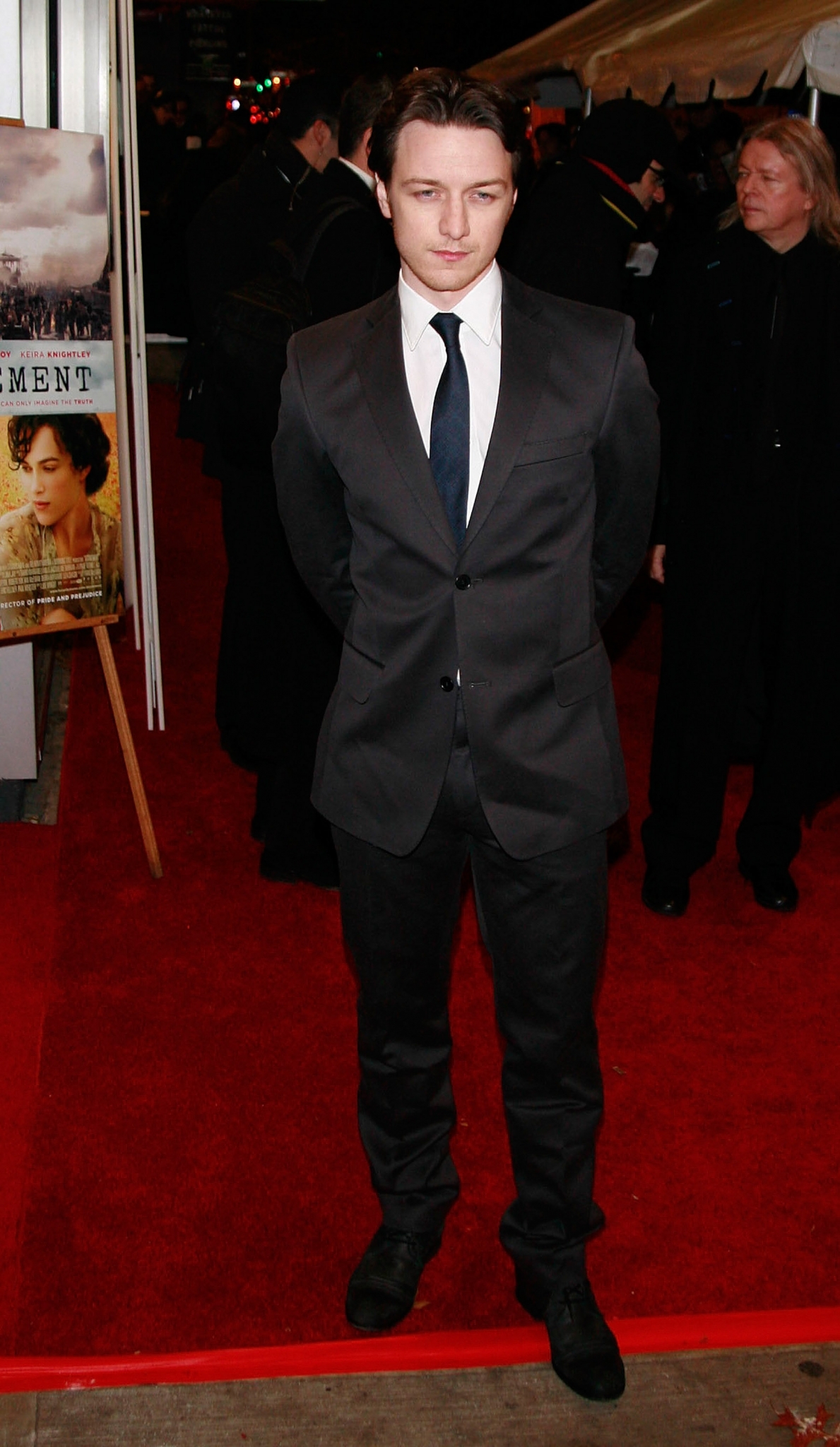  p>詹姆斯·麦卡沃伊(james mcavoy),1979年4月21日出生于英国苏格兰