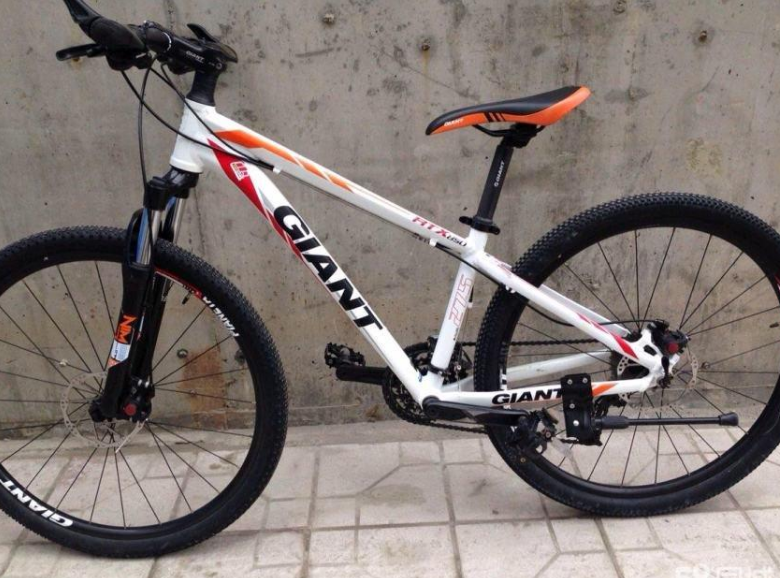  p>捷安特atx850(glant atx850)是一款车轮直径为27.