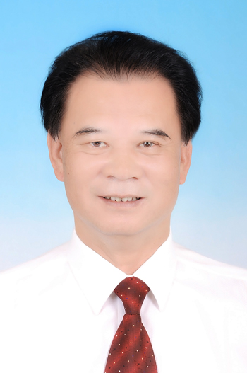 1955年10月出生, a target="_blank" href="/item/信丰县/3138924"