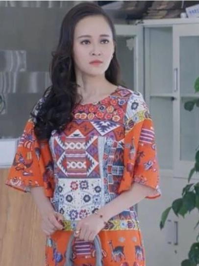 女,郑军执导现代都市剧《 a target="_blank" href="/item/梅花儿香