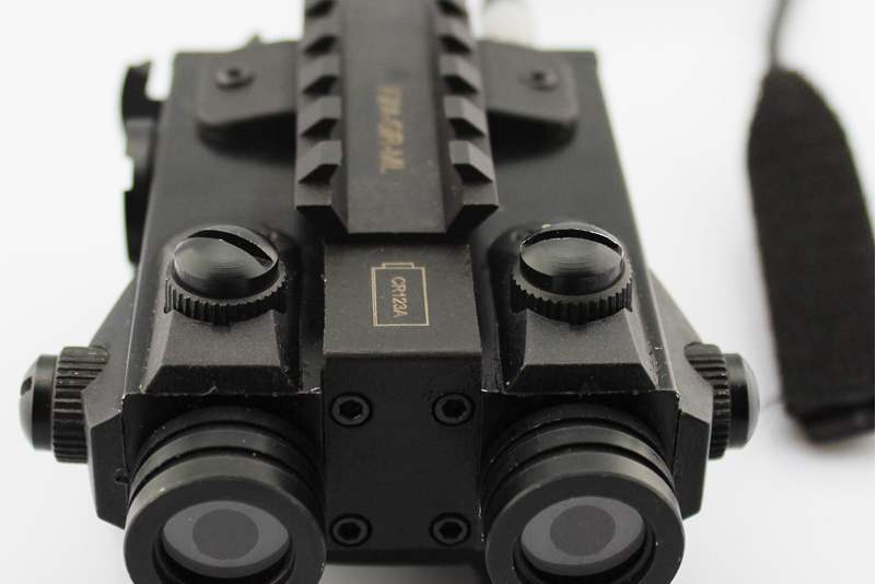  p>瞄准器分为机械瞄准器和光学瞄准器,瞄准镜,或称光学瞄准装置