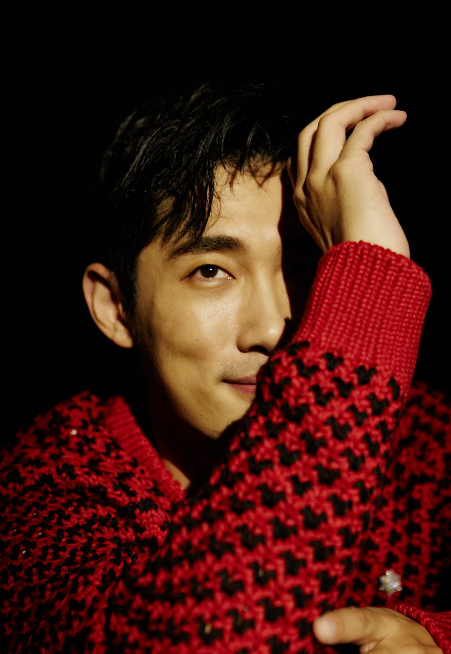  p data-id="gnx60w039n">陈牧扬 i>(原名陈