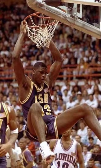 rashaun oneal),别名沙克·奥尼尔(shaq oneal),1972年3月6日出生于