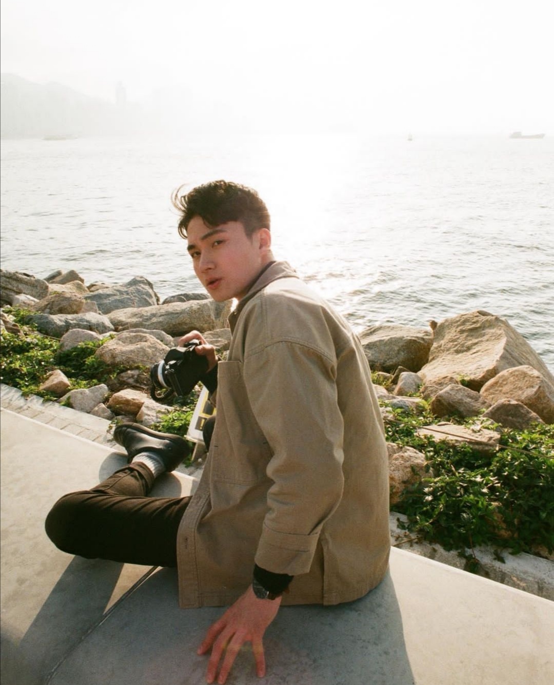  p data-id="go0azexbne">周嘉洛,1995年10月7