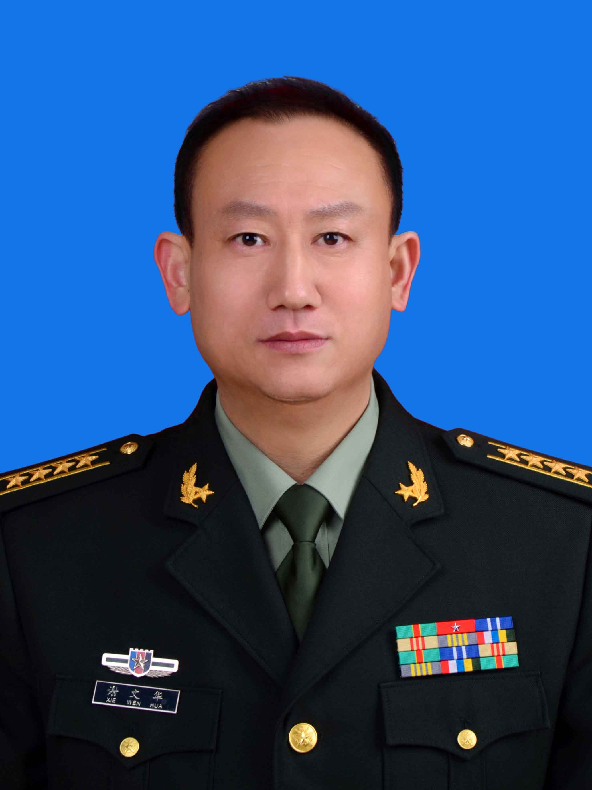  /p> p data-id="tbpjpbsnuaig">现任福州警备区大校副司令员. /p>