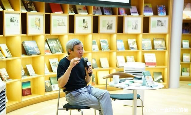 阎连科：要么沉默谢幕，要么重新开始，没有勇气重新开始_百科TA说